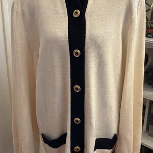 St John Two Piece Skirt Set in Cream